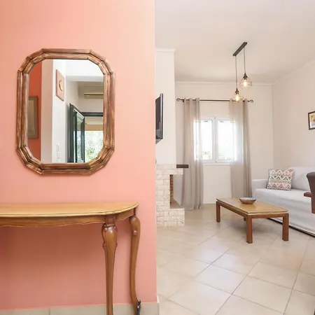 Case de vacanță Renos House By Corfu Escapes *