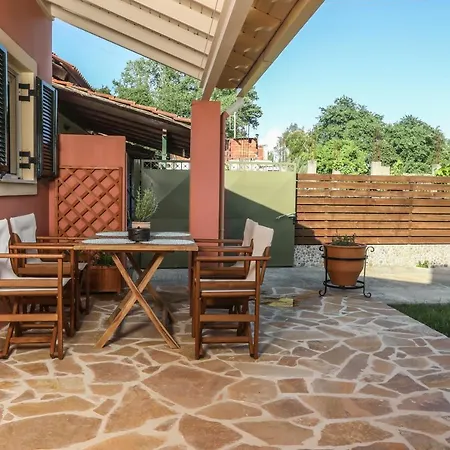 Renos House By Corfu Escapes Feriehus Vragkaniotika